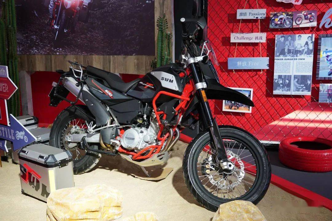 角度刁钻,swm发布众多滑胎新品丨北京摩展