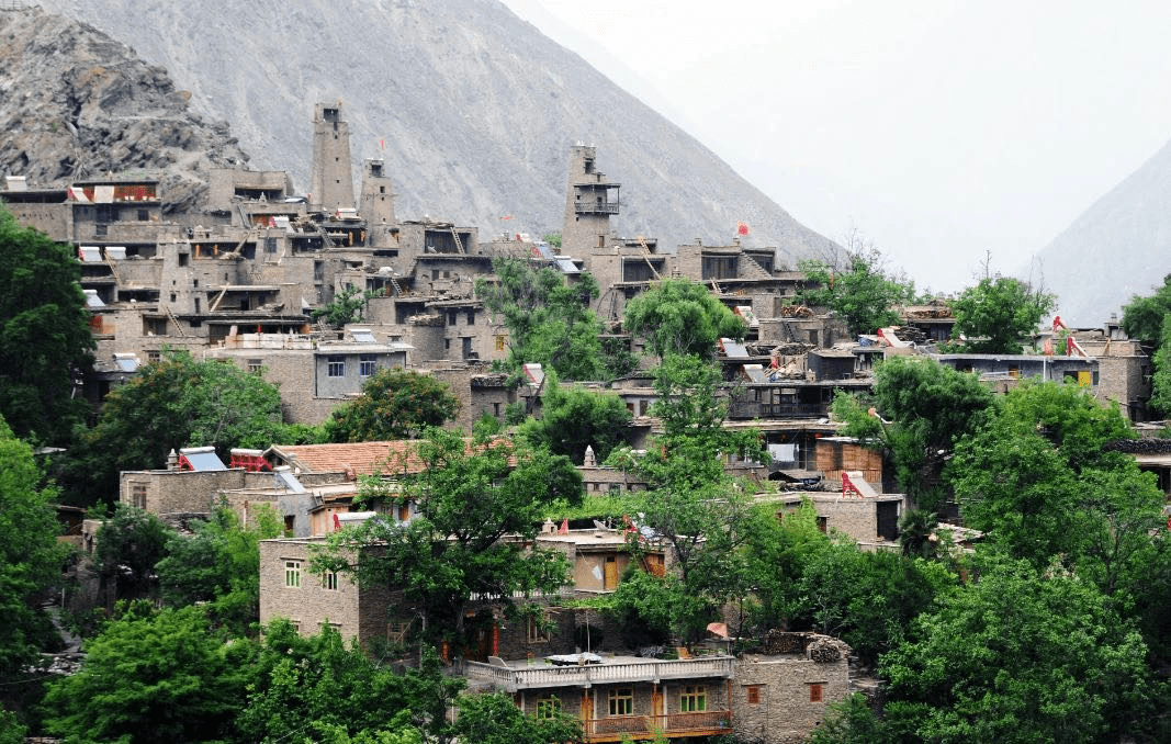 桃坪羌寨-甘堡藏寨旅遊