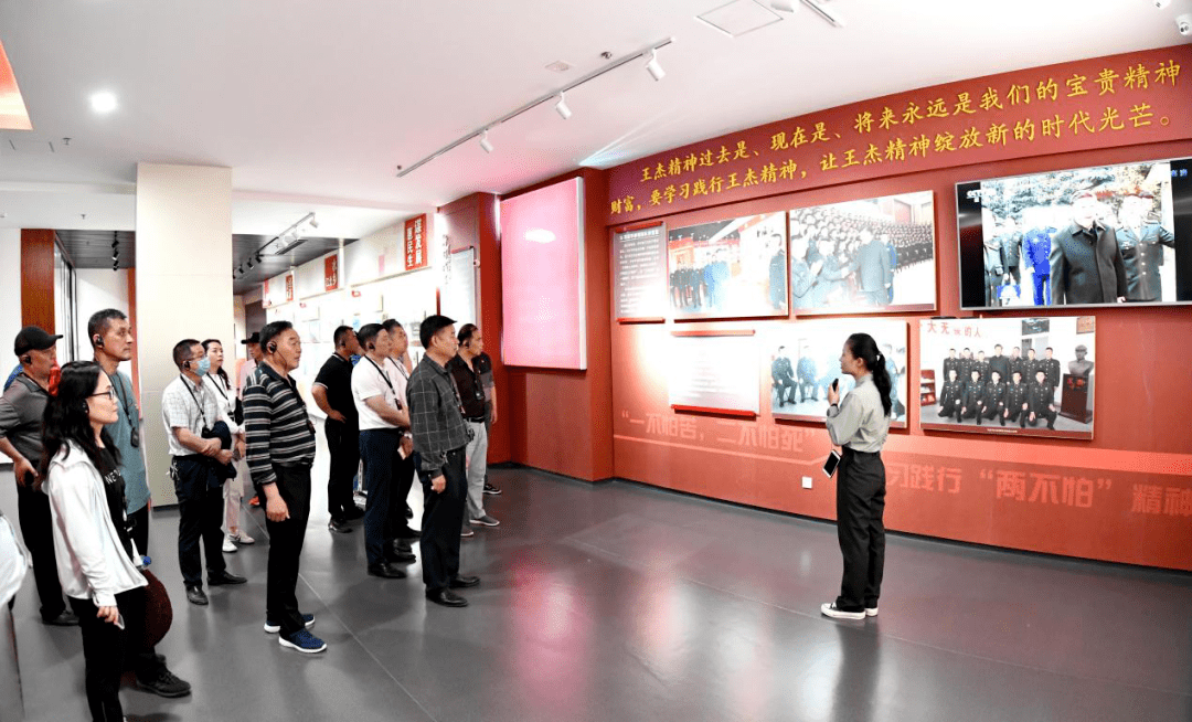 济宁市工人文化宫组织党员开展红色教育活动