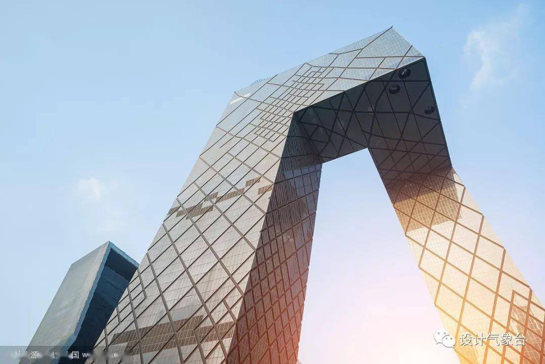 在cctv大楼建成后库哈斯很满意大家的"褒奖".