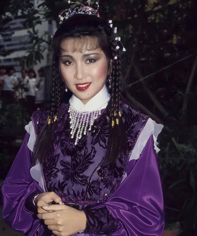 tvb御用妈妈陈秀珠新剧饰演硬朗老板娘62岁仍单身