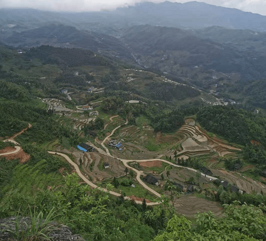 娄底娄底市供销社与新化县文田镇芭蕉山村结亲