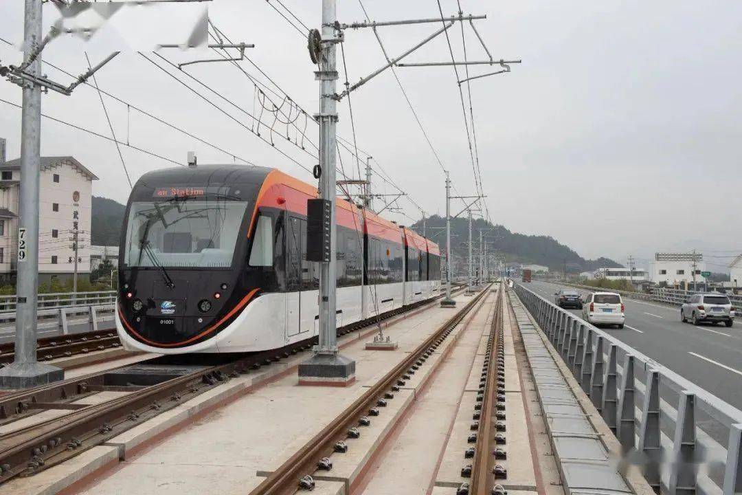 《关于制定武夷新区旅游观光轨道交通南平市高铁站至武夷山景区线运营