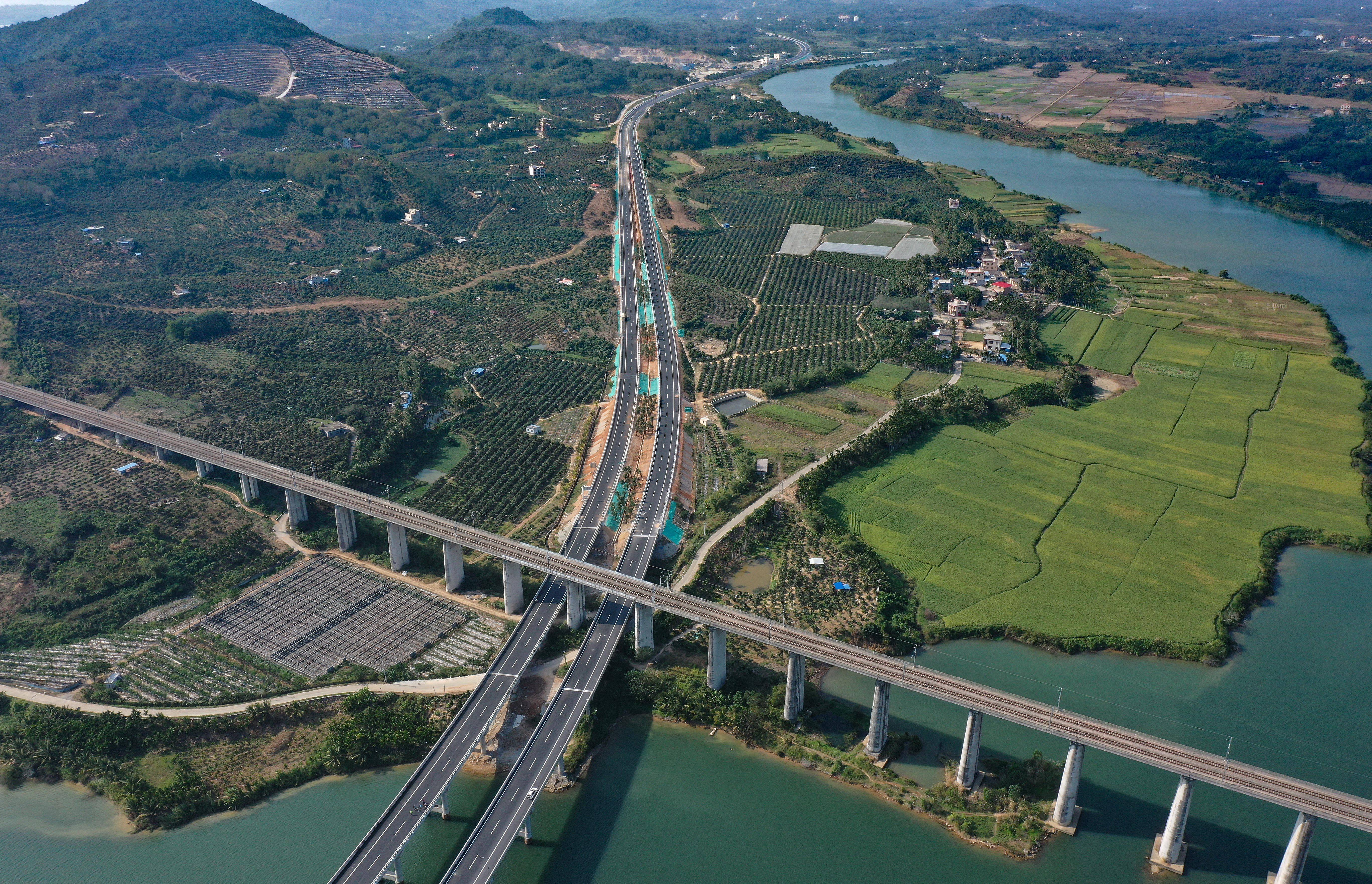 海南高速公路风景图片