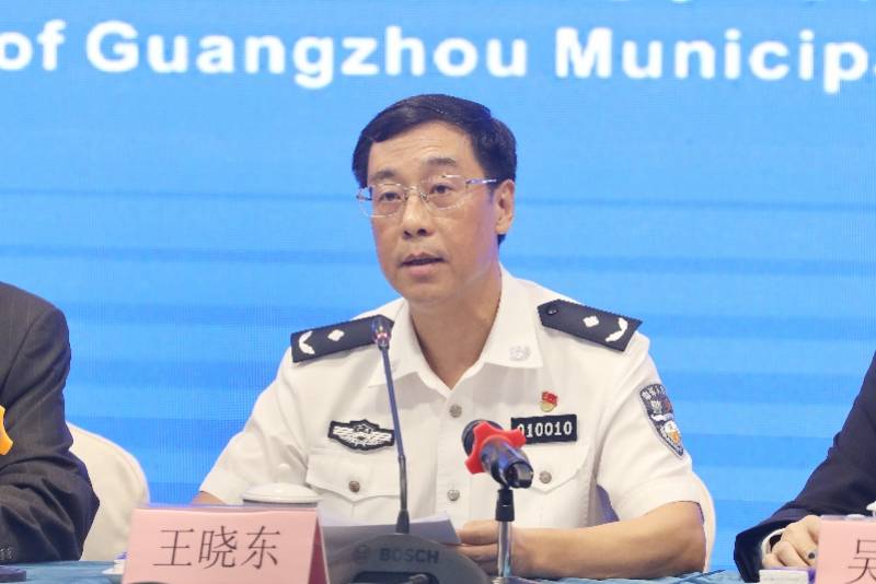 广州市公安局副局长王晓东在会上表示,全市56个考场,每个点都有驻点