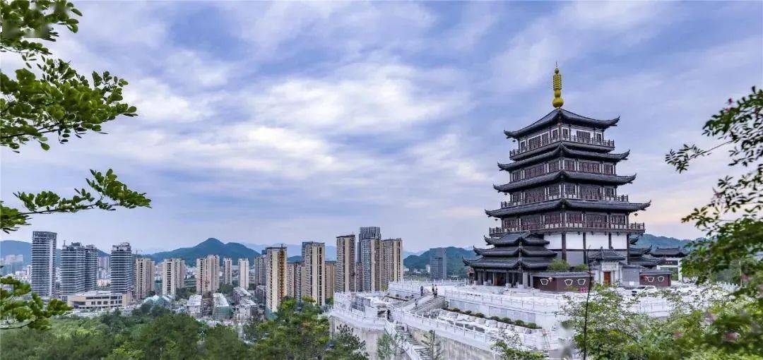 常山考生们丨文峰塔和文昌阁拍了拍你说加油