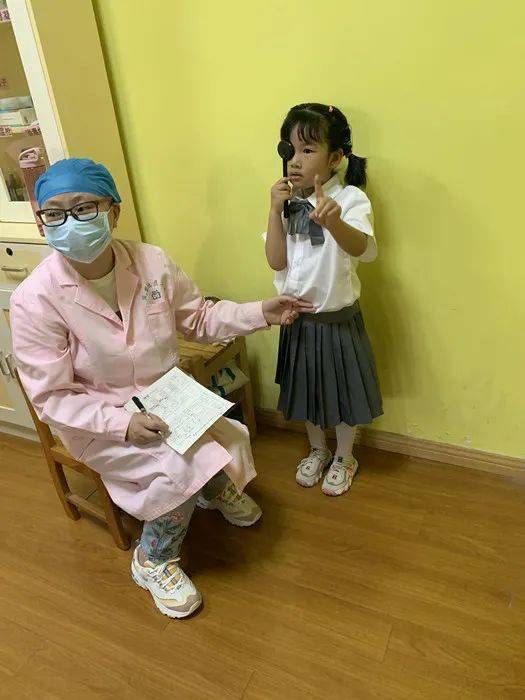 桐桐播报 :健康体检,快乐成长——记凤凰中心幼儿园"六一"体检_检查