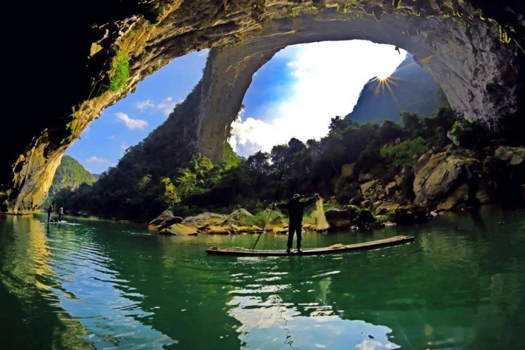 广西乐业:十万大山里的清凉秘境