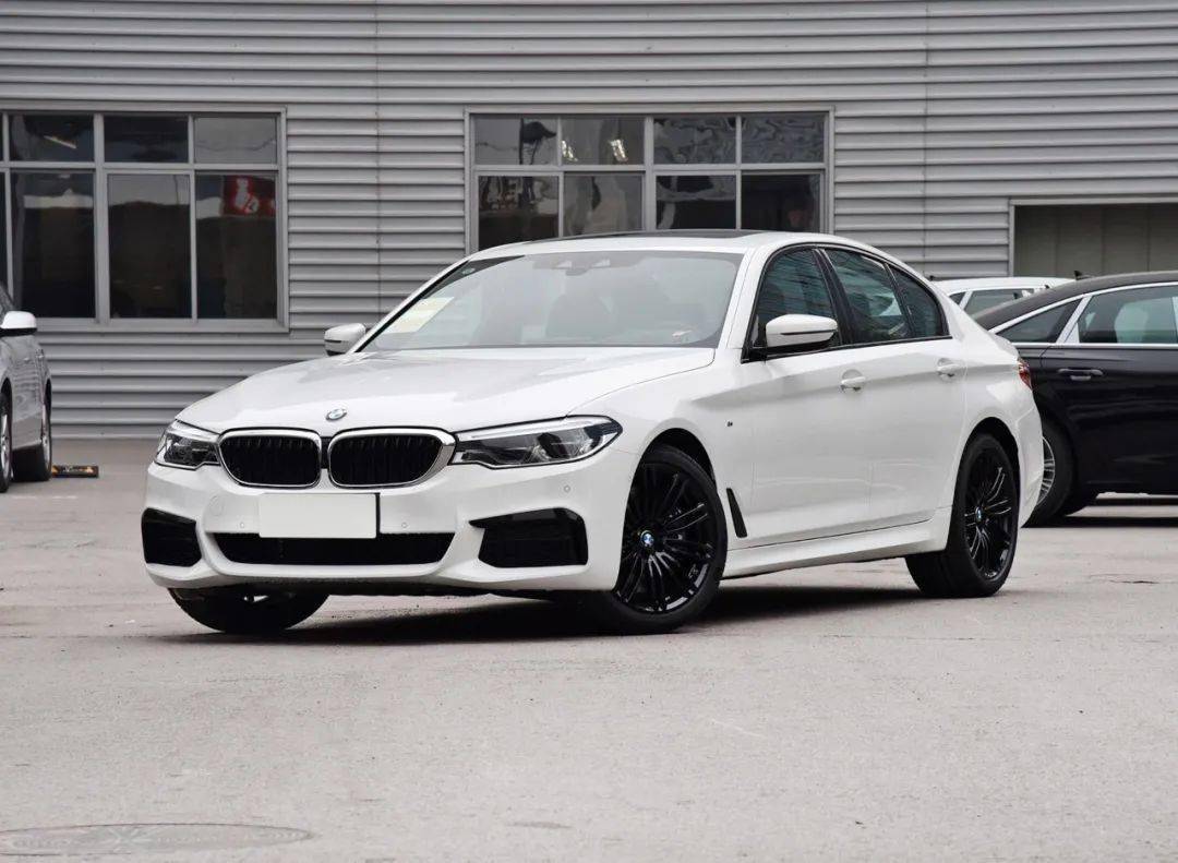 宝马740li车主是如何看待入门级730li的7系各车型都不容小觑