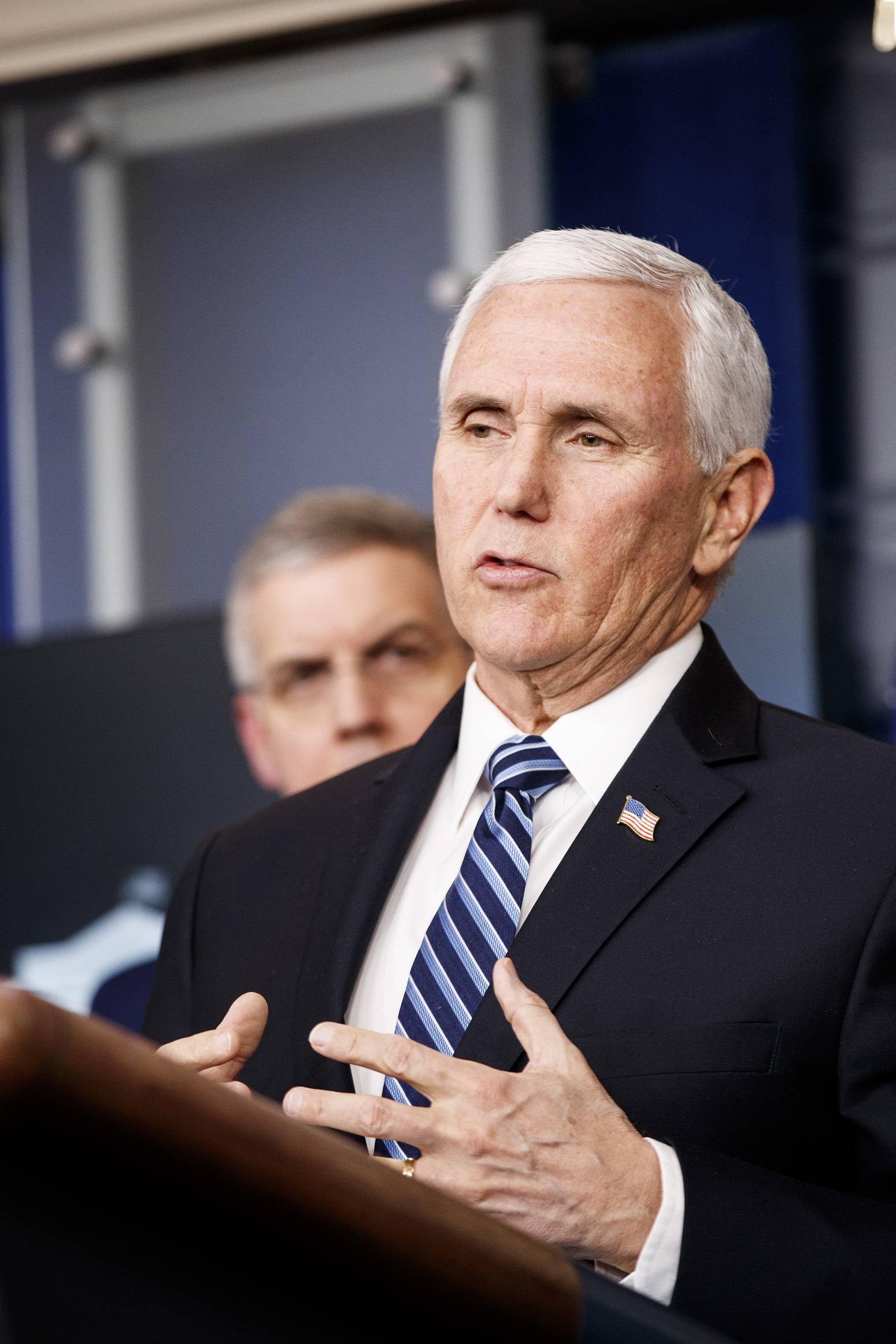 国会山骚乱余波难平 彭斯与特朗普划界线