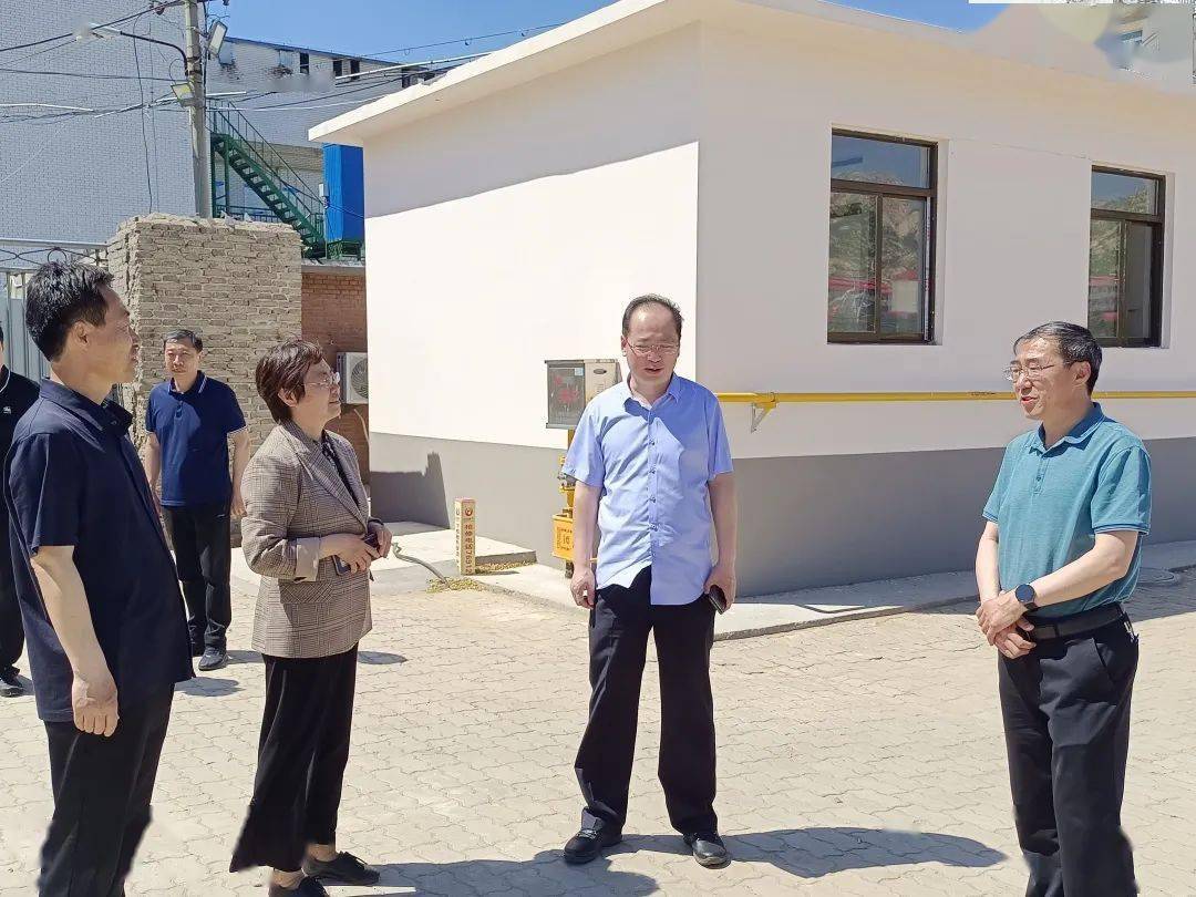 副县长,公安局局长赵明杰到昌黎一中检查督导高考考点安保工作