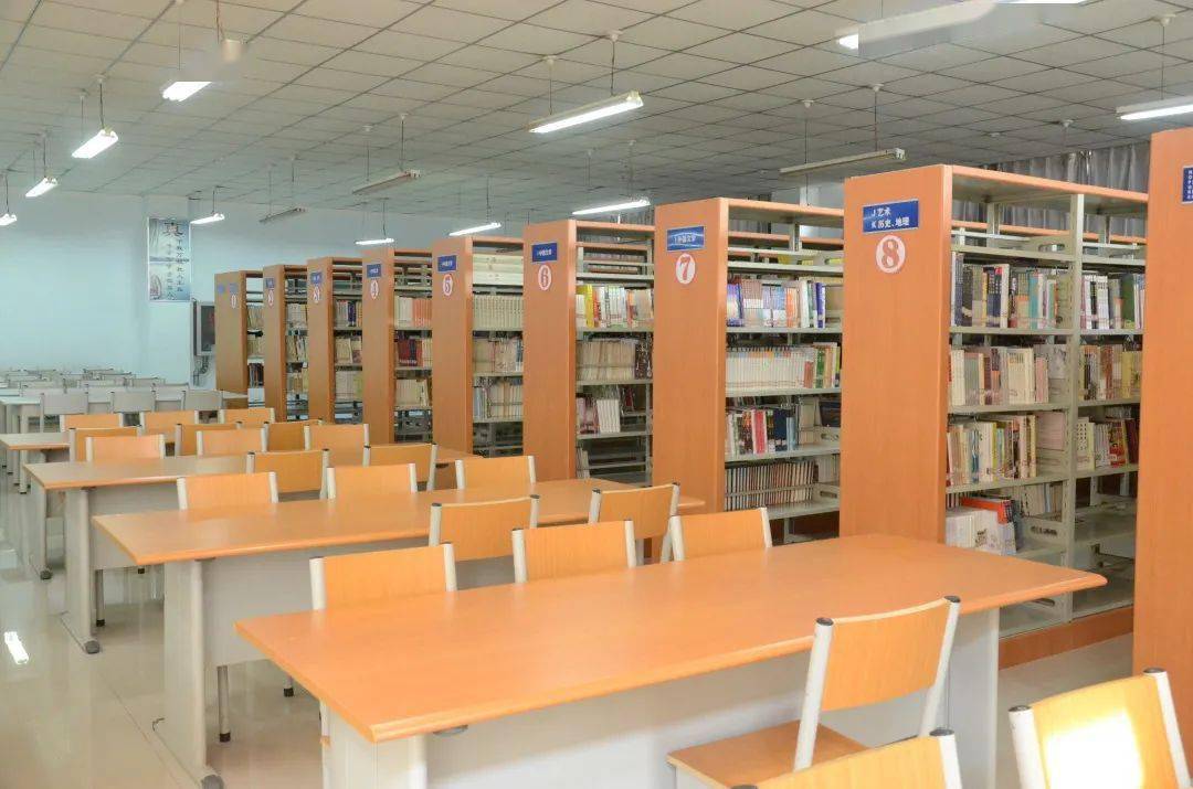昌吉学院新校区图书馆图片