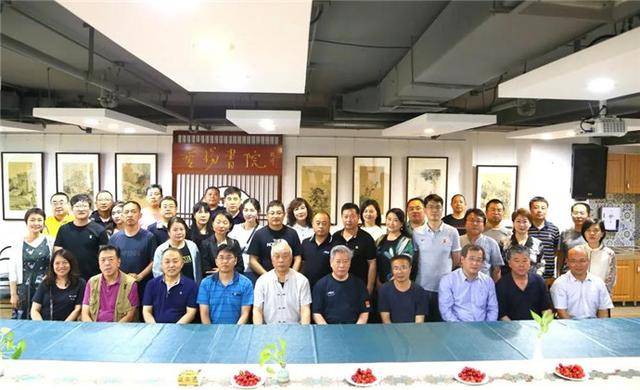“致敬传统——毕波山水画展”在垂杨书院城社文化讲堂开幕_先生