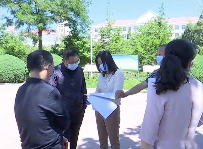 北戴河看点北戴河区委副书记区政府代区长郝炜检查高考考点准备情况