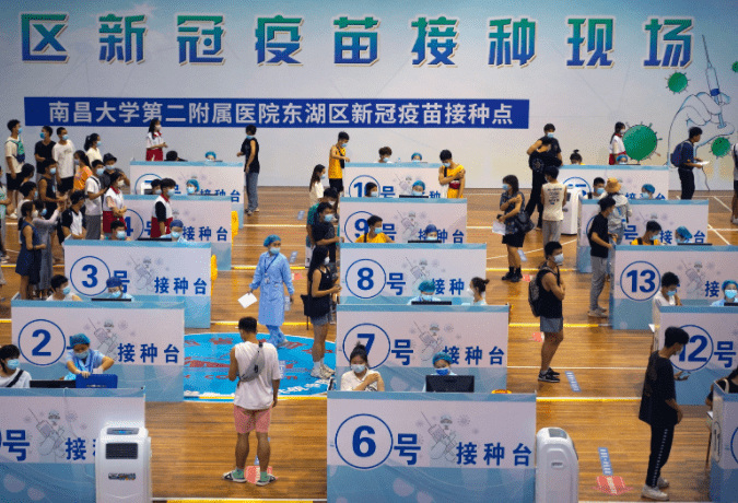 打完新冠疫苗也有可能感染?中国疾控中心研究员邵一鸣回应每经:我国目前疫苗是“防发病”而非“防感染”_接种