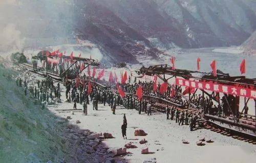 完美体育陕西铜川这座山中兵工城曾出产过迫击炮、面包车、自行车和小轿车