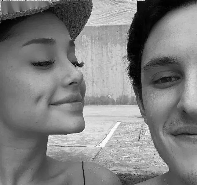 恭喜结婚嫁给圈外人全网祝福