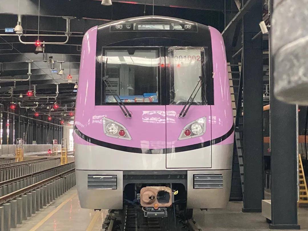 "浦镇造"宁句城际首列车顺利交付 设计时速为135km/h