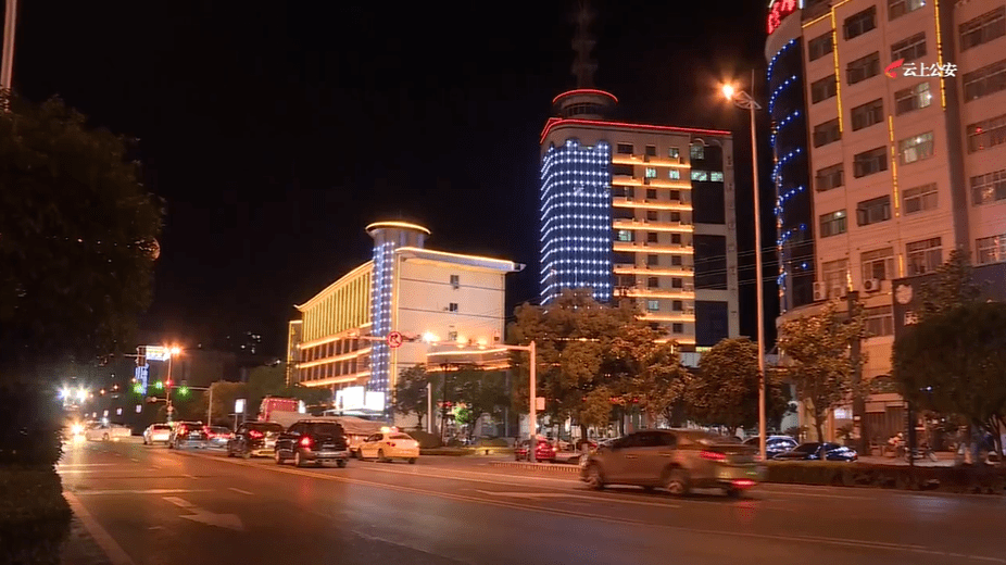 公安的夜景越来越好看啦