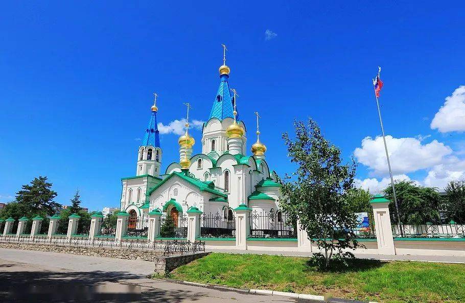 布拉戈维申斯克市与黑河市隔黑龙江相望,是俄罗斯阿穆尔州首府,富有