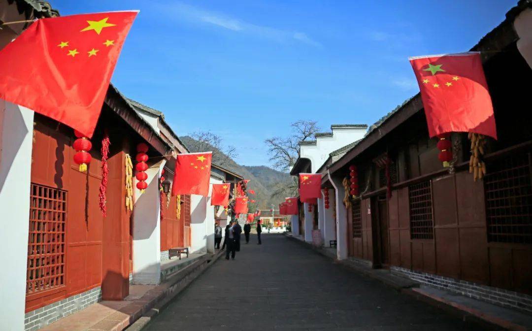 红动陇原100年赓续红色血脉推动绿色崛起红绿融合的两当样本