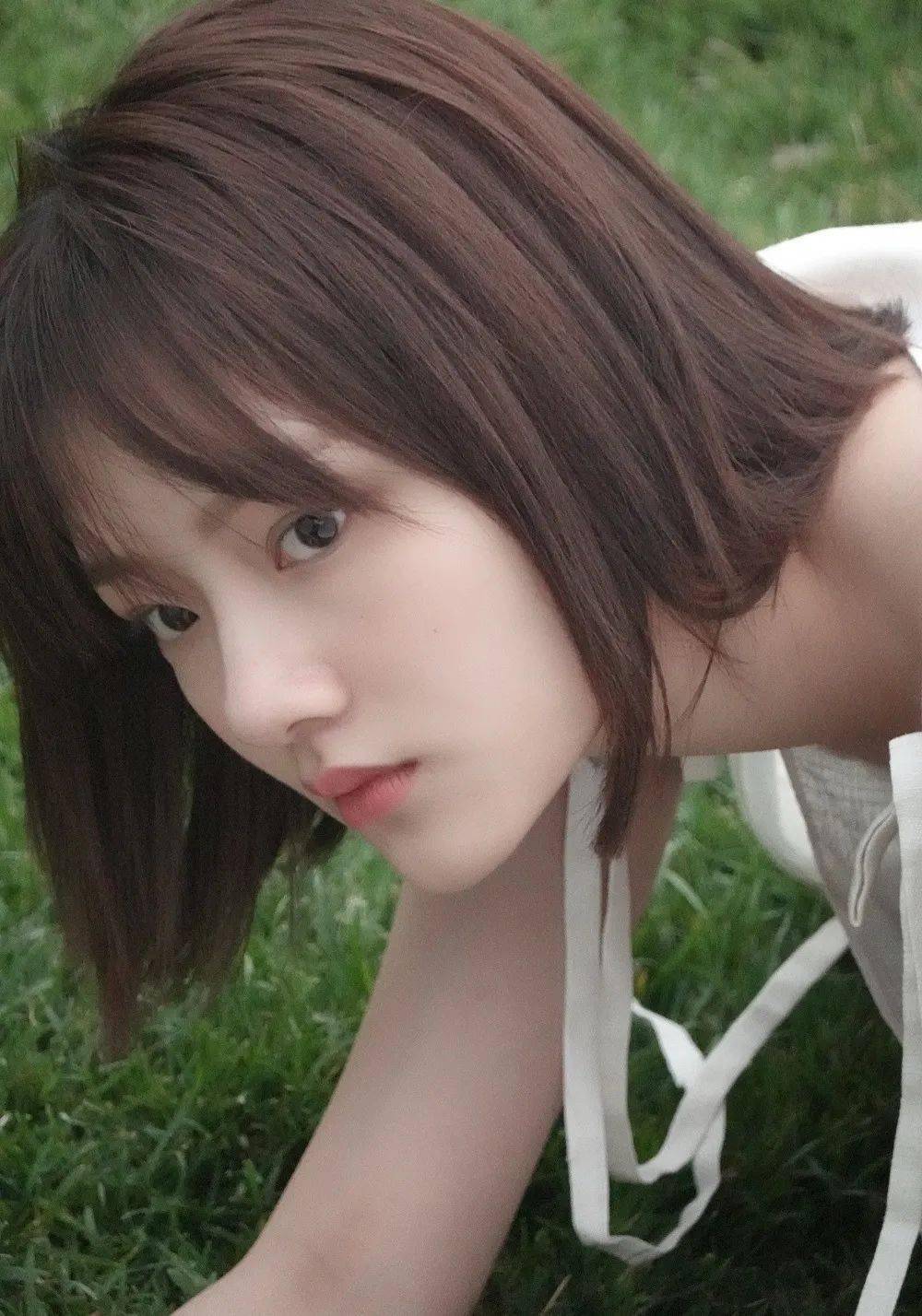 95后新晋小花谁的时尚表现力更好