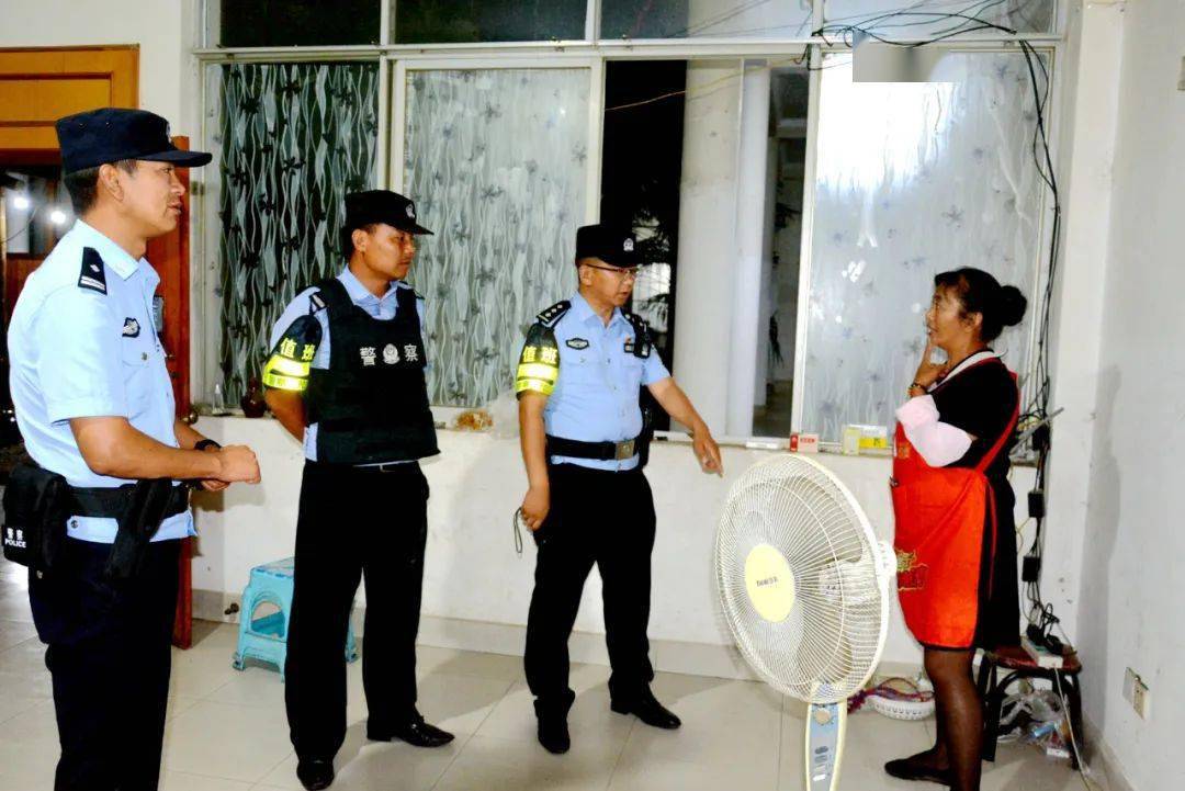 【玉龙资讯】华坪县工作组到玉龙学习交流市政道路车辆临时停泊收费