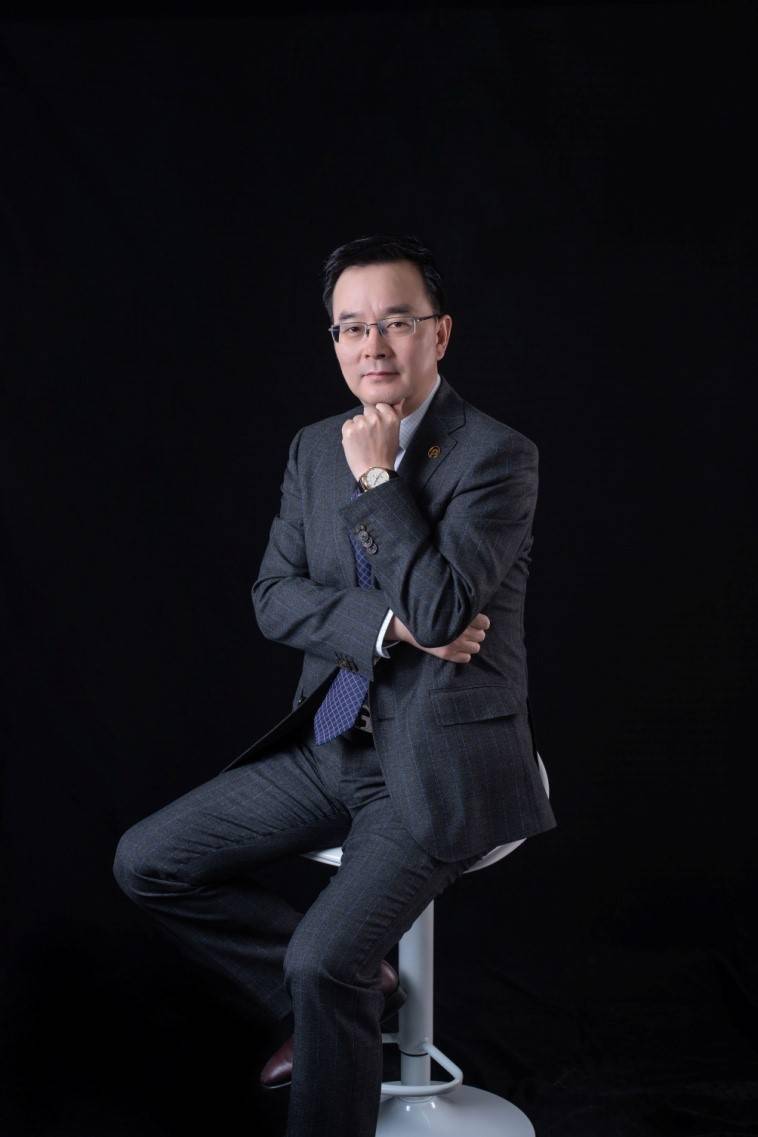 顾斌复客中国的轻资产战术