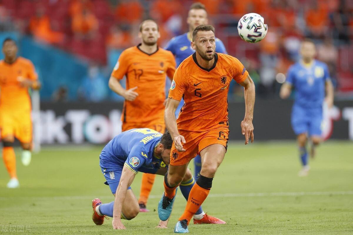 疯狂45分钟32飙球大战荷兰队首战开门红舍瓦欧洲杯错失1分
