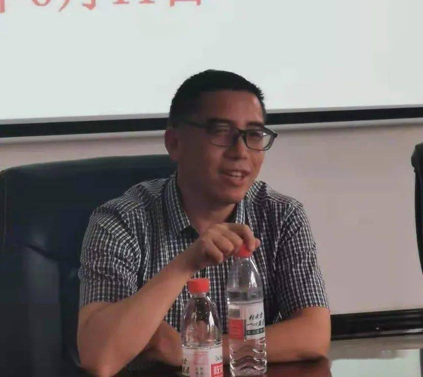 宜春学院"师院"领导到宜春四中看望学子