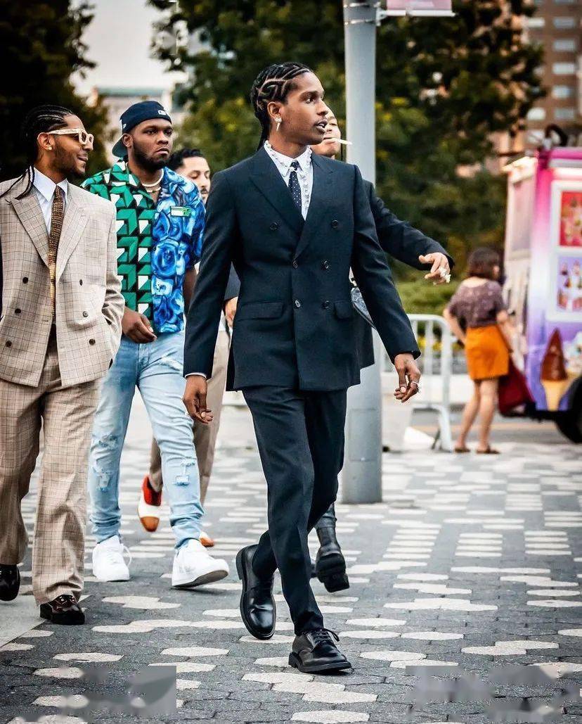 今日西装asap rocky!真的帅拉了!