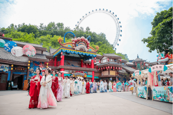 国风当红潮动融创重庆融创文旅城端午汉服游园会与粽同乐