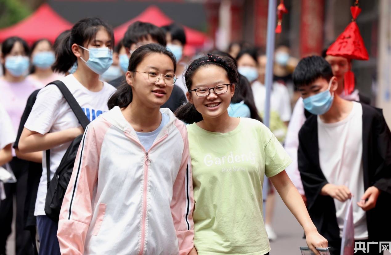 重慶普通高中學生_重慶高中報考網_重慶中學生網高考