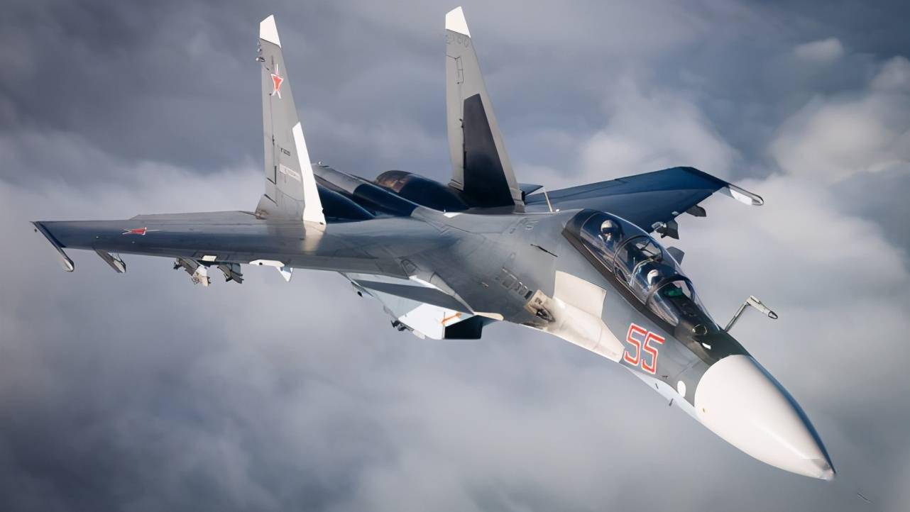 机会难得,飞行员赶紧拍照_战斗机