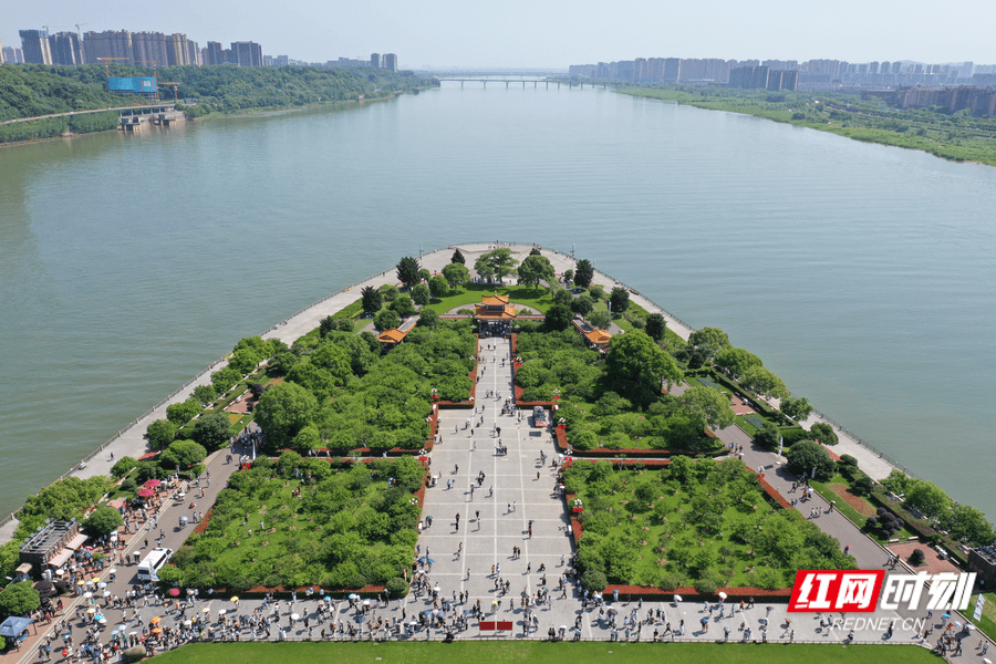 "白天橘子洲 晚上梅澜坊"深入人心 端午岳麓区依旧火热