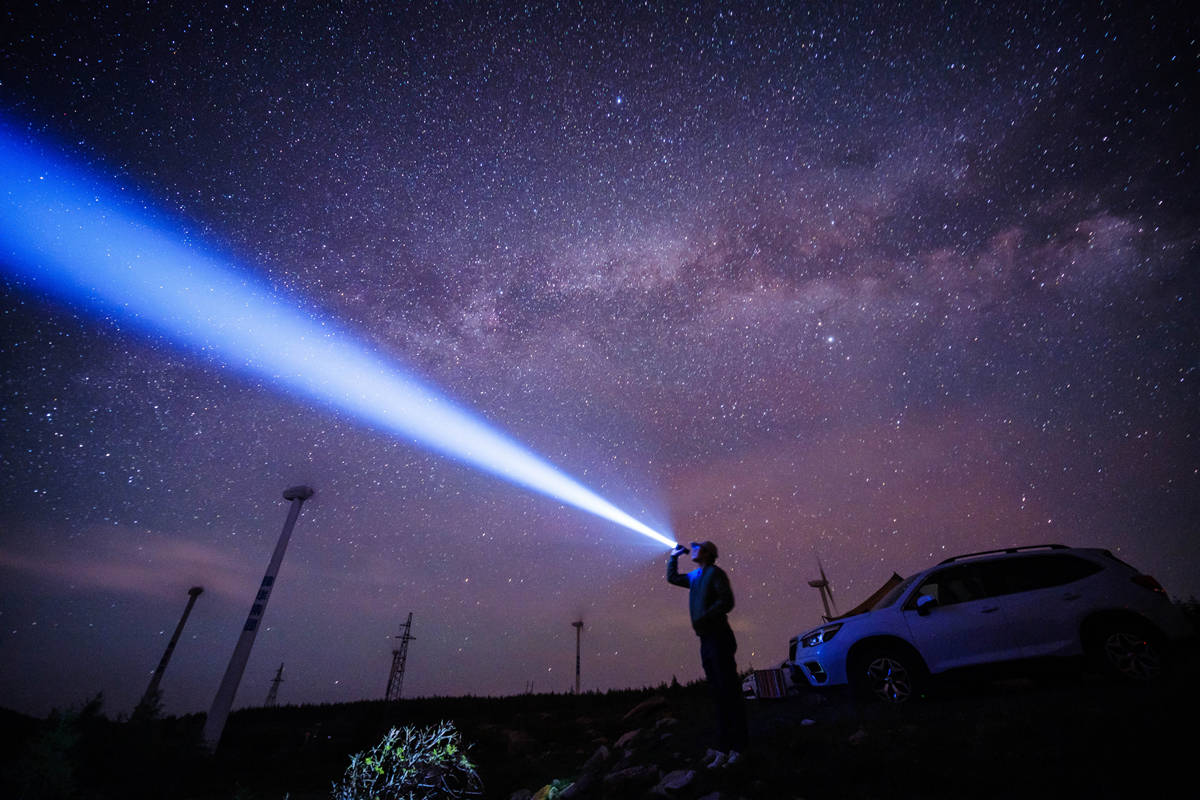 河北张家口冰山梁上银河清晰可见