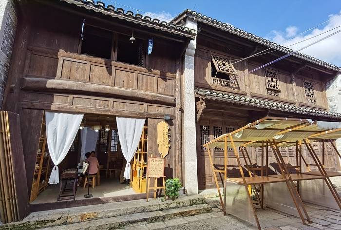 【城市更新行动】投资32亿元,安顺古城修旧如旧再现“黔中老底子”_街区