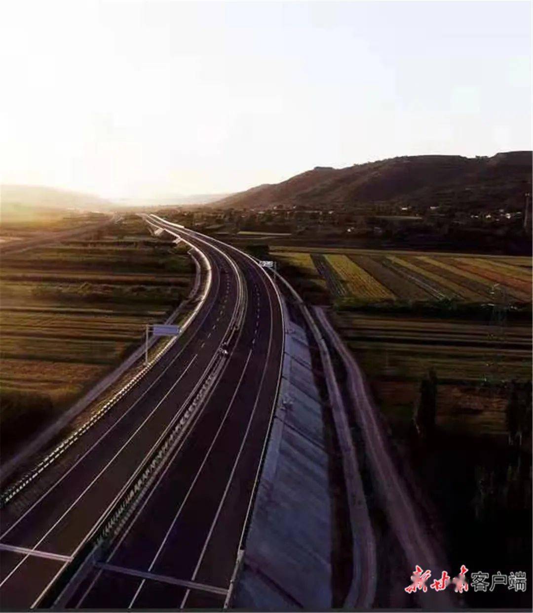 新甘肃·甘肃日报通讯员 刘劝文 摄银川至百色国家高速公路的重要组成