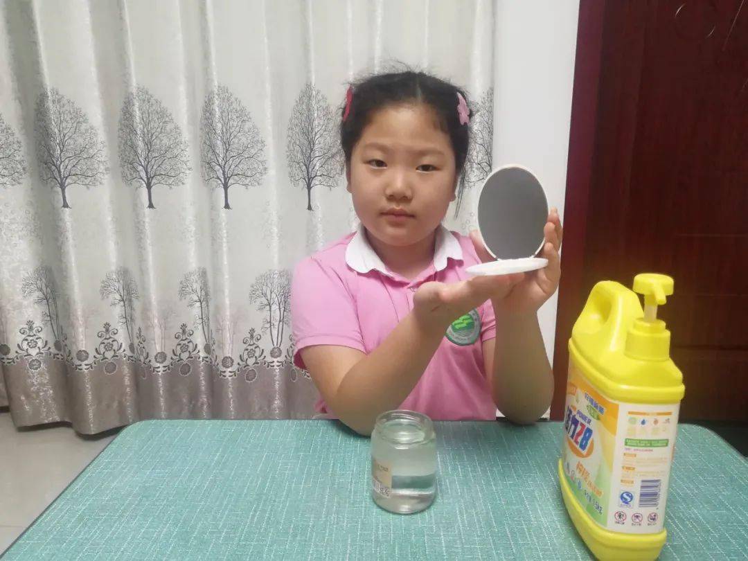 玩转科学第六十七期经开一校红领巾少年科学院之不起雾的镜子