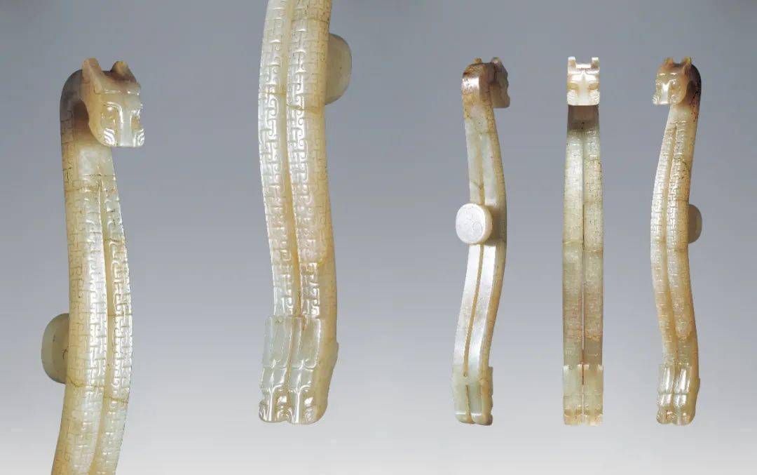 双龙首玉带钩 西汉 徐州狮子山汉墓出土