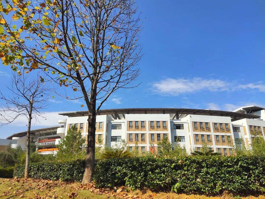 全日制本科高校龙岩学院