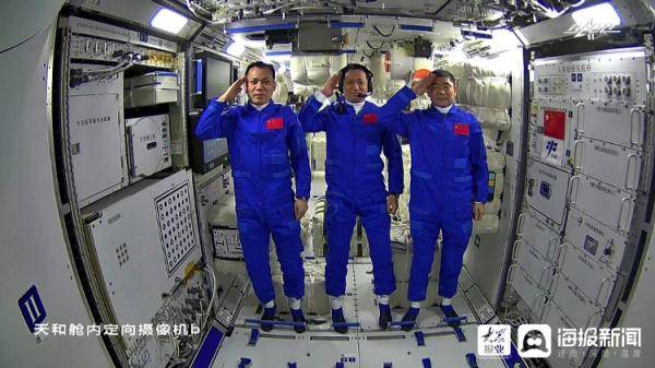 美食|“神十二”航天员太空生活：120种美食、WiFi、全家福一样不少