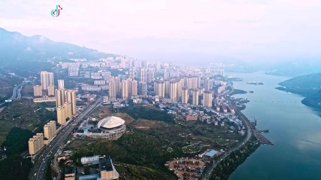 航拍奉节县城每个县城都是高楼林立真好