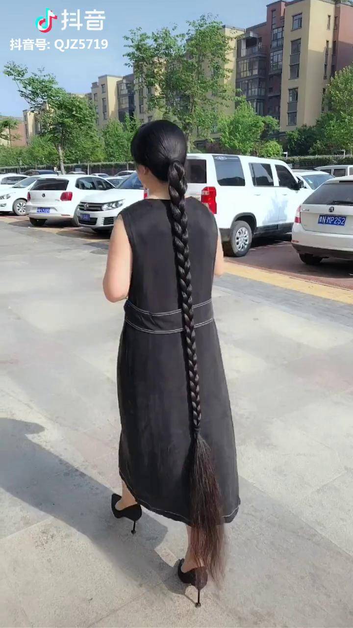 大辫子甩起来,有没有一米八,河南老表有没有?