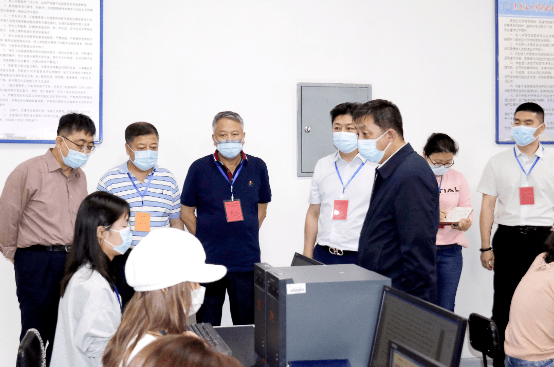 6月16日,17日,教育部考试中心副主任张为舟,考务处处长陈景才,黑龙江