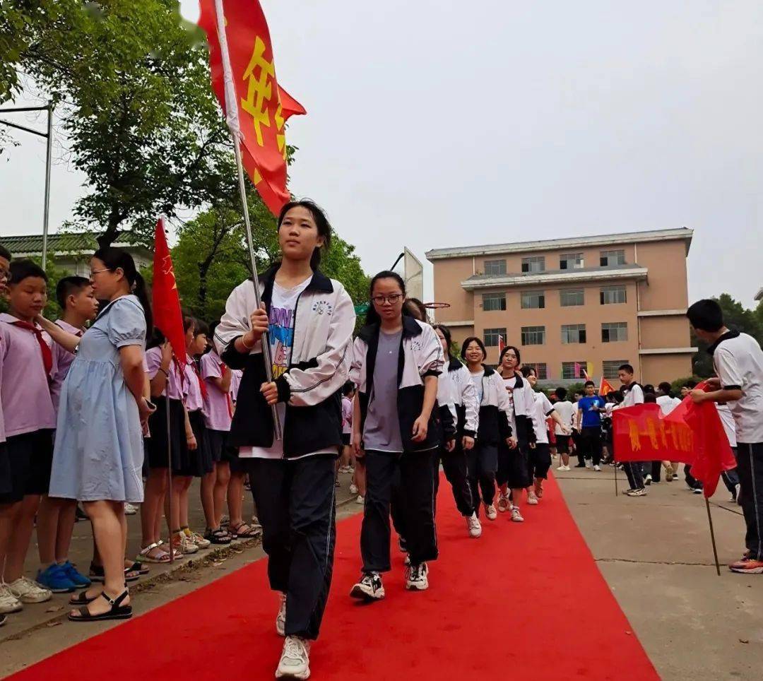 衡阳成章实验中学校服图片