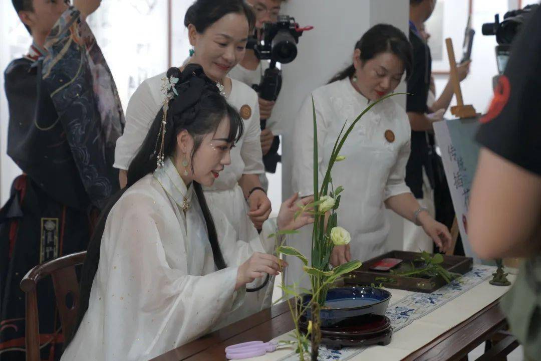 跟着主播看中国打卡江南宋城感受千年宋时烟火