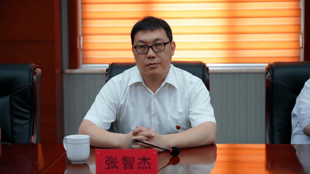 省工业和信息化发展研究院到我县开展迎七一主题党日活动