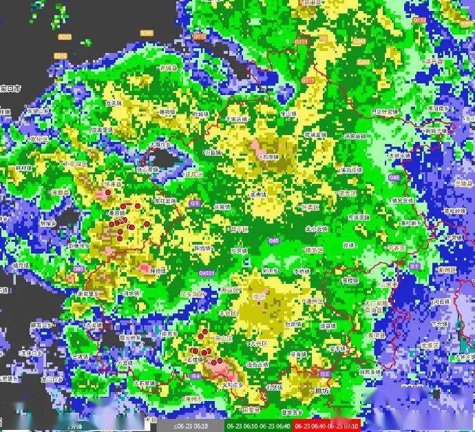 昨夜就凉快了 雨水给京城消暑 未来三天记得带伞 北京