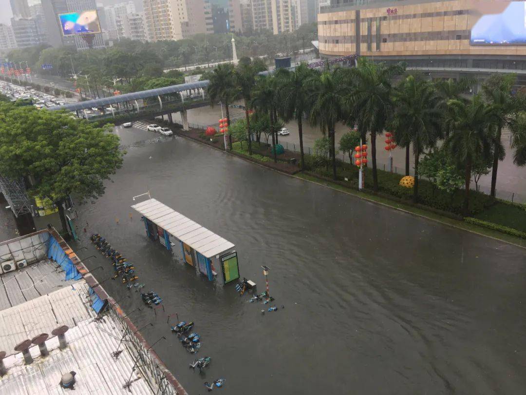 请绕道通行!受暴雨影响,佛山现时多地水浸_季华路
